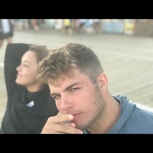 Meet your Posher, Cameron m